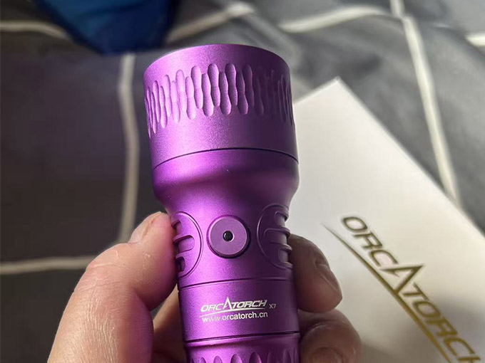 潜水手电筒、虎鲸OrcaTorch、X7专业潜水手电筒、虎鲸X7星云紫、潜水手电筒新色上市 X7-003-jpg.jpg