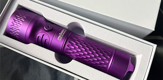 虎鲸OrcaTorch X7「星云紫」专业潜水手电筒新色上市