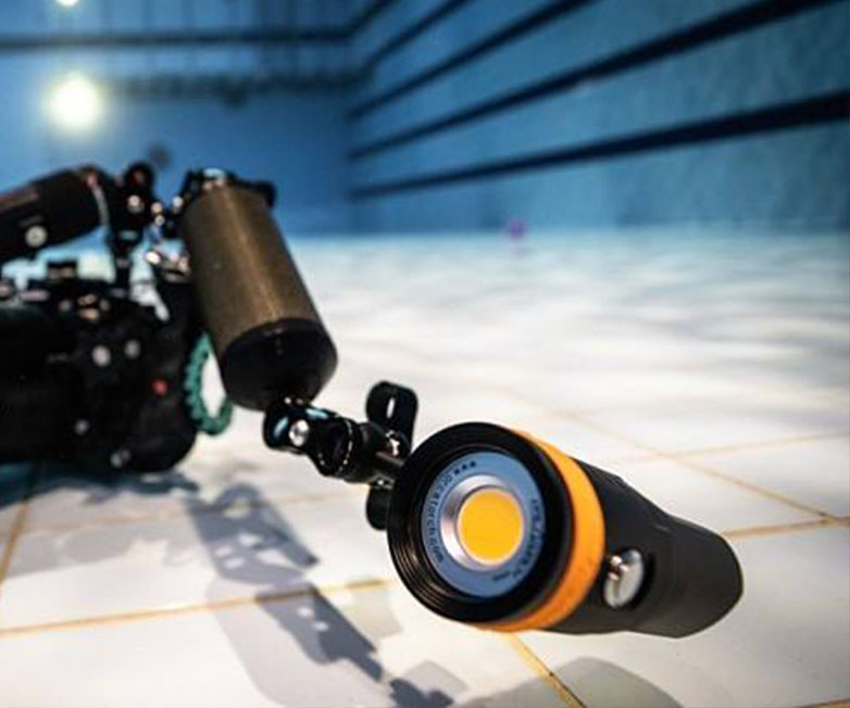 D910V大功率手电筒，水下摄影补光灯，水下摄影补光灯，OrcaTorch 虎鲸